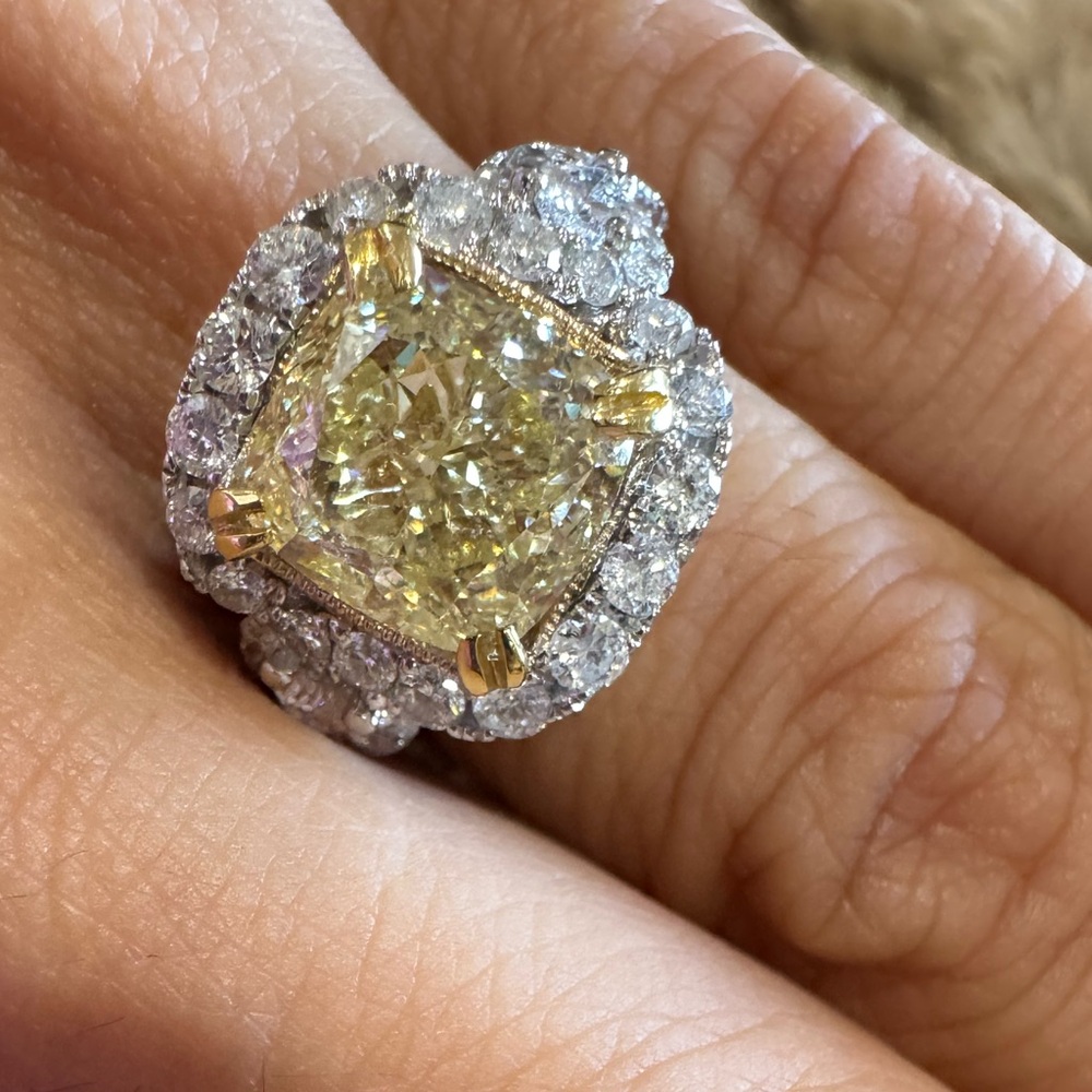 Dazzling 5.5CT Diamond Ring 14K White Gold Natural Yellow Cushion Cut GIA Size 5